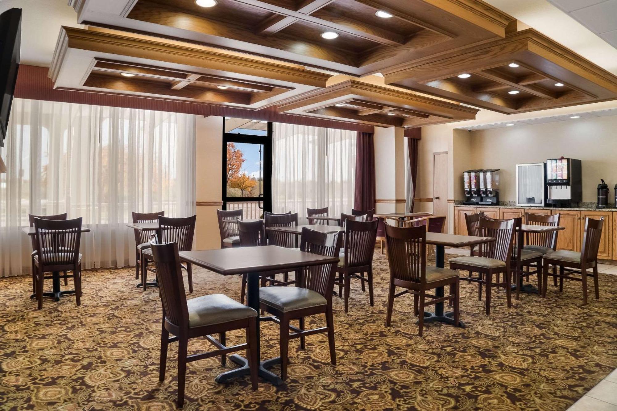 Quality Inn & Suites Saginaw Eksteriør billede