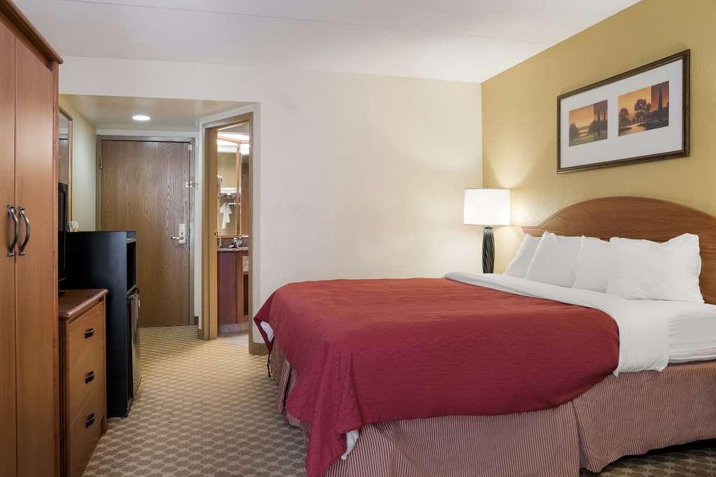 Quality Inn & Suites Saginaw Værelse billede