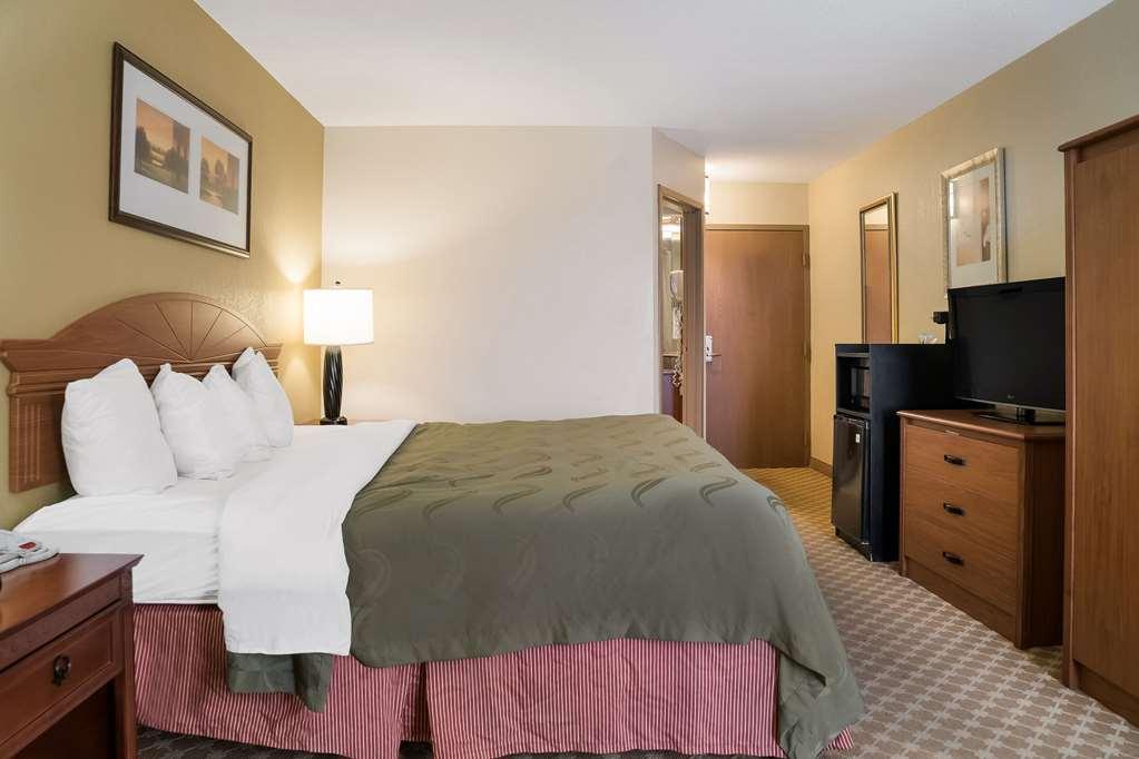 Quality Inn & Suites Saginaw Værelse billede