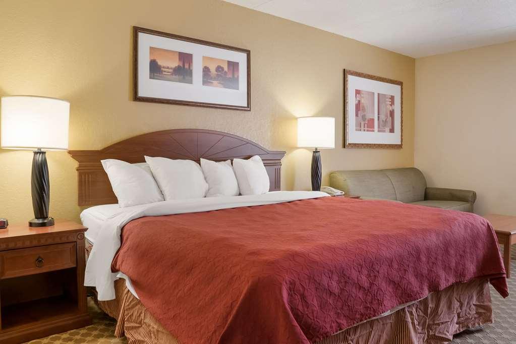 Quality Inn & Suites Saginaw Værelse billede
