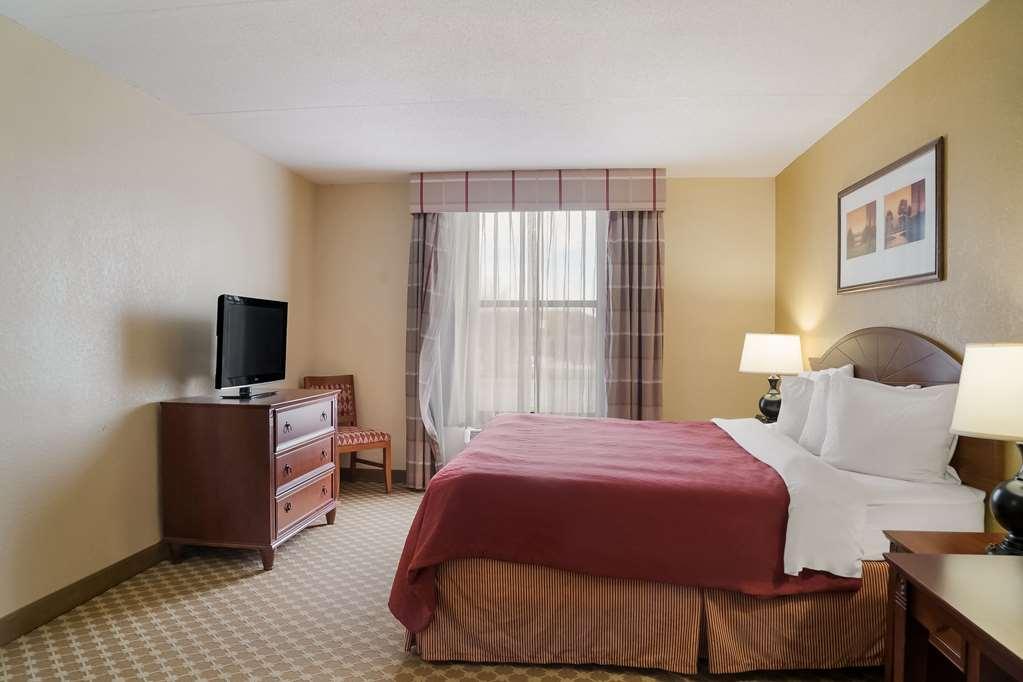 Quality Inn & Suites Saginaw Værelse billede