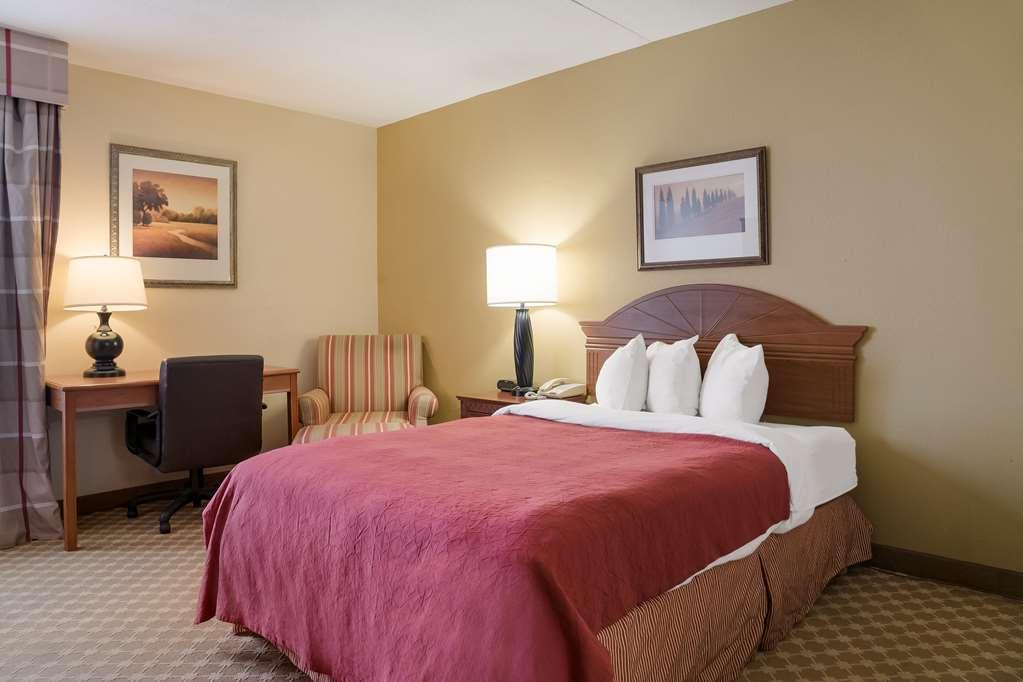 Quality Inn & Suites Saginaw Værelse billede