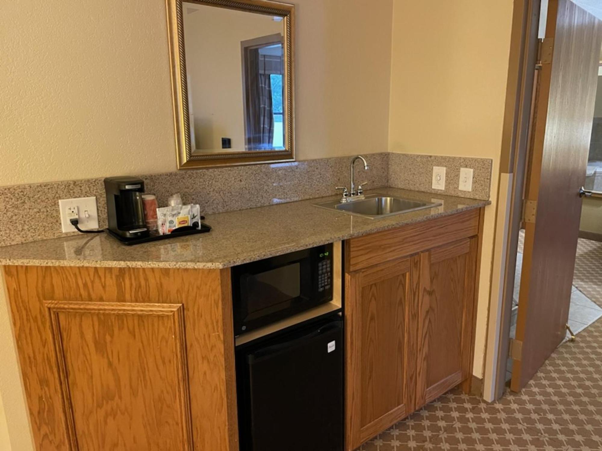 Quality Inn & Suites Saginaw Eksteriør billede