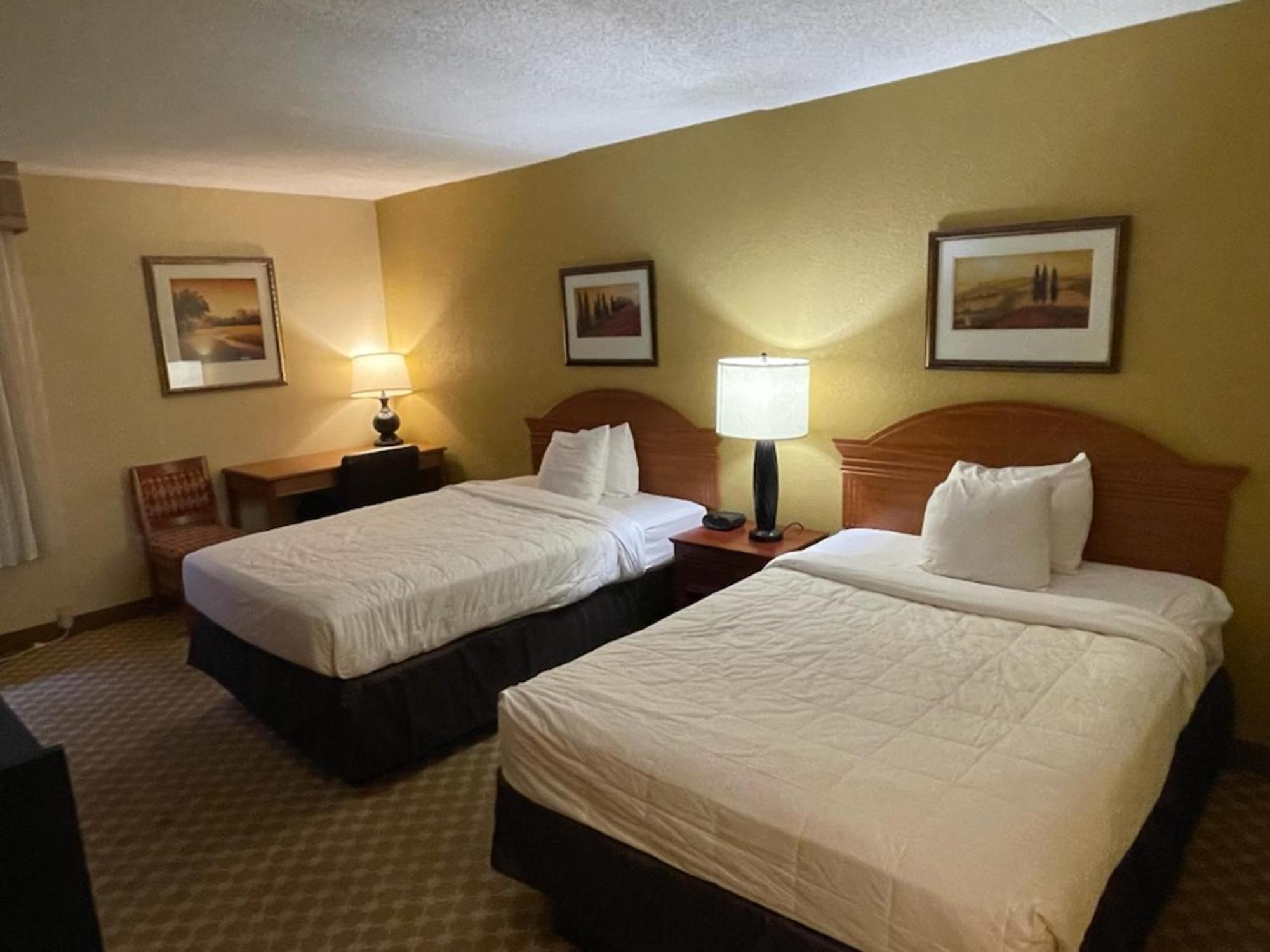 Quality Inn & Suites Saginaw Eksteriør billede